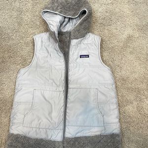PATAGONIA REVERSABLE VEST